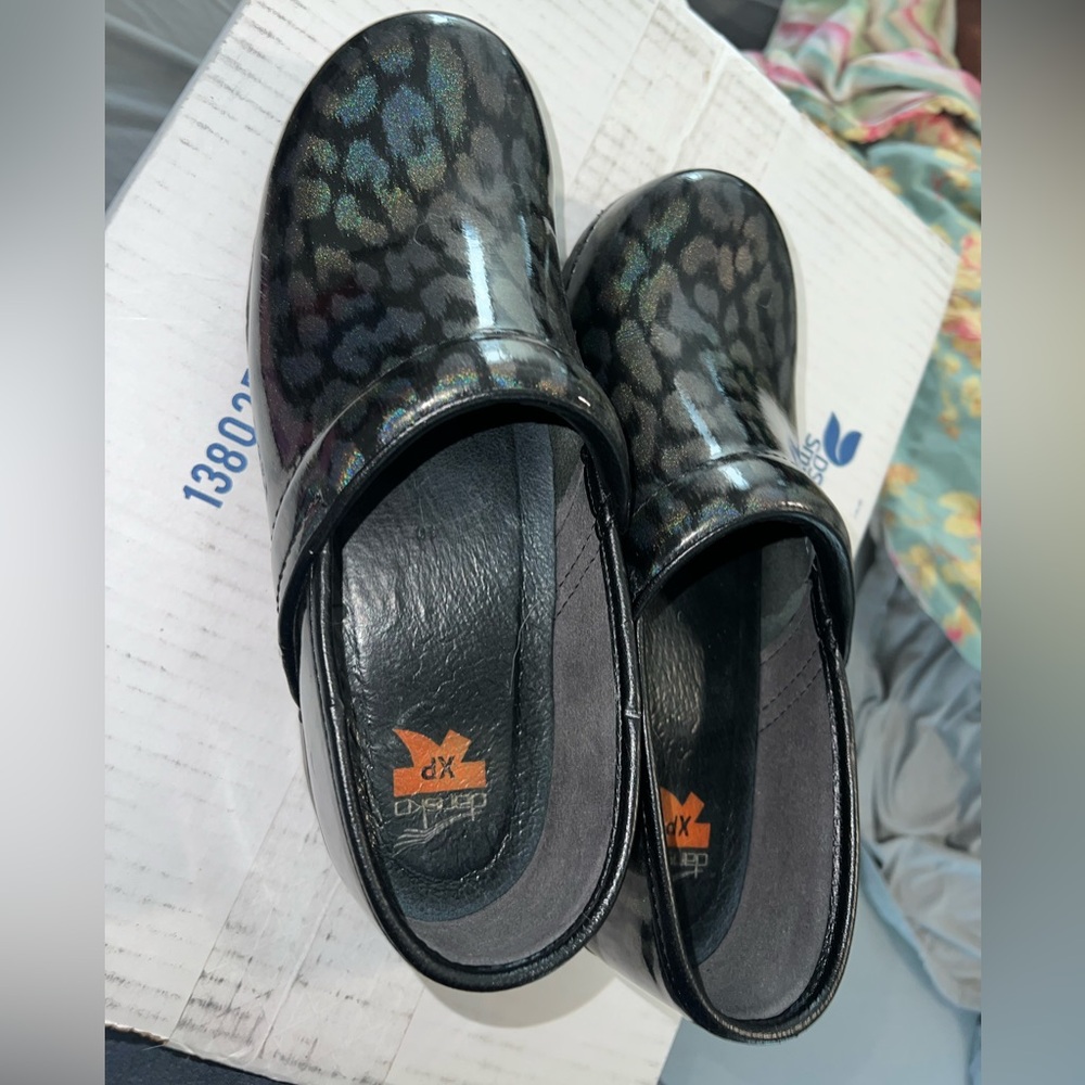 Women’s Dansko clogs size 40